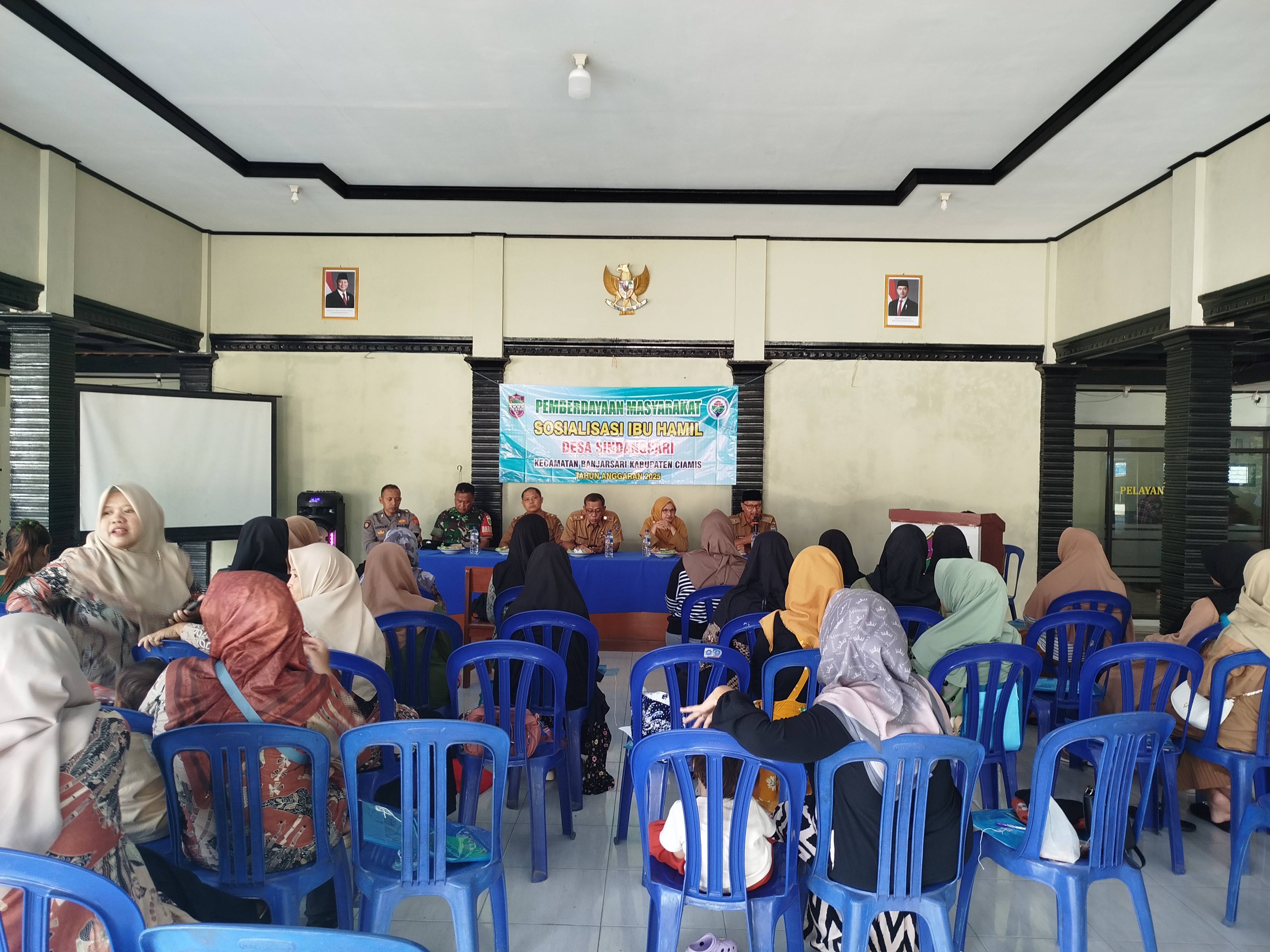 Sosialisasi Kesehatan Ibu Hami...